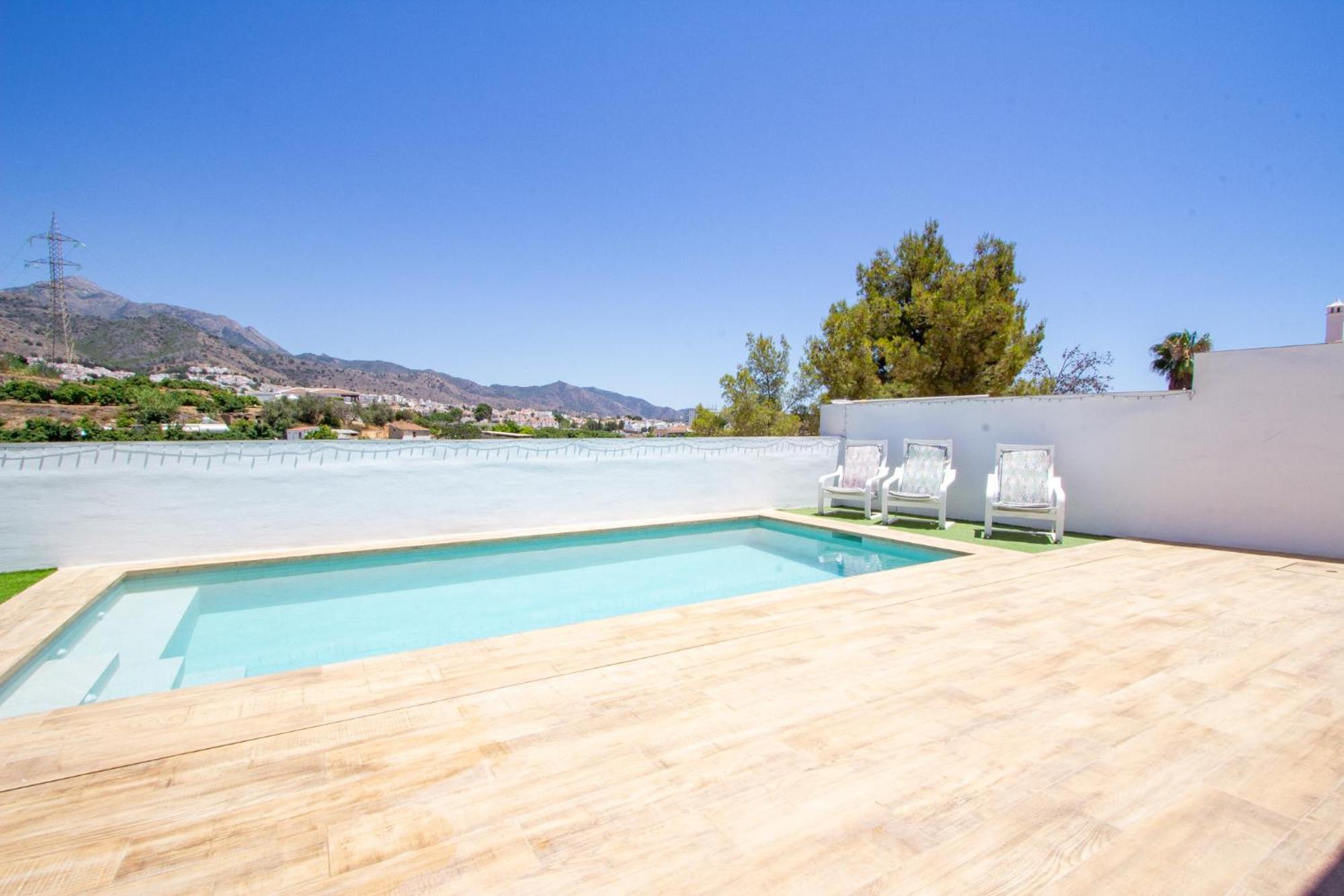 Villa Rubi Нерха Екстериор снимка