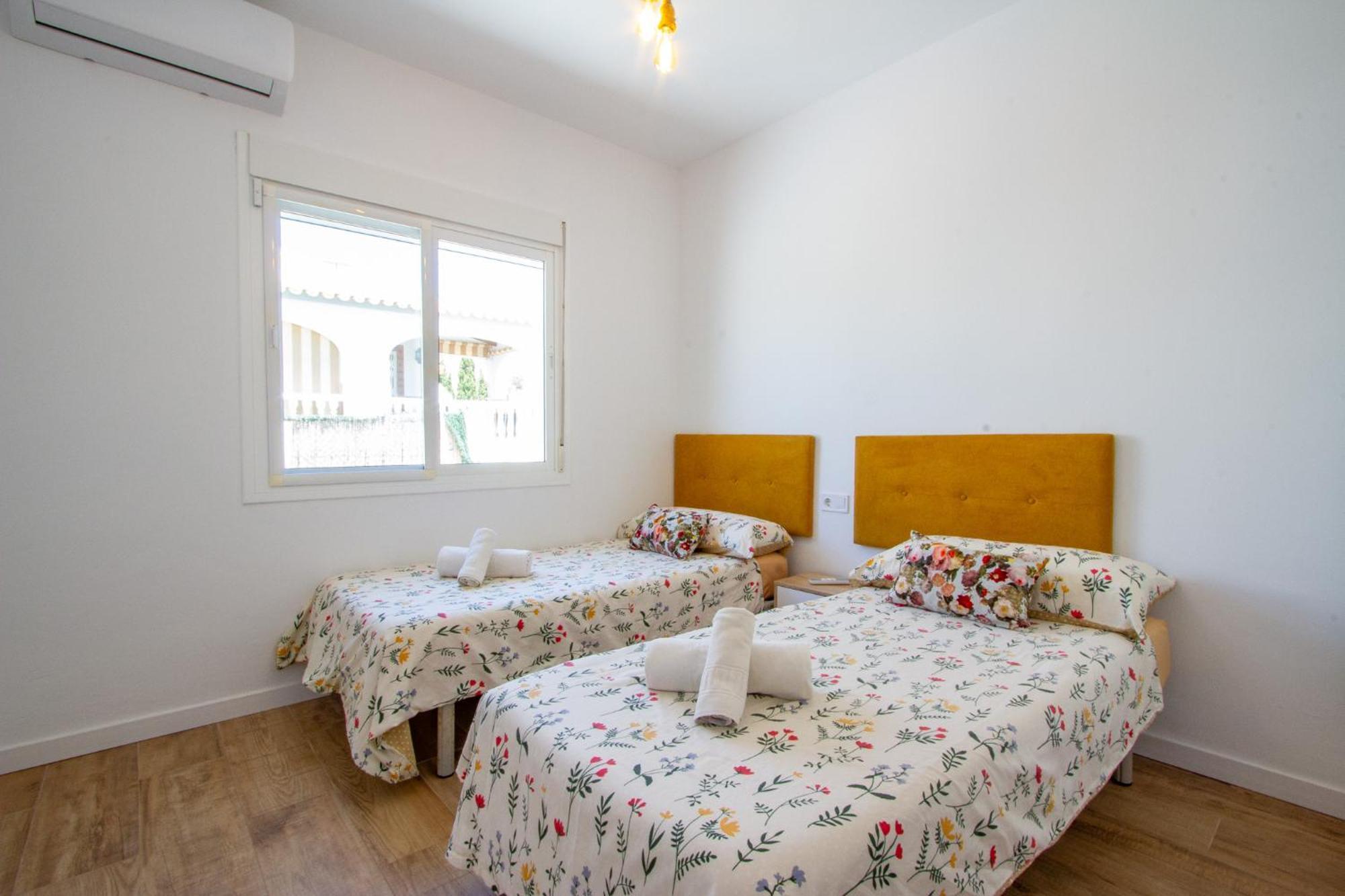 Villa Rubi Нерха Екстериор снимка